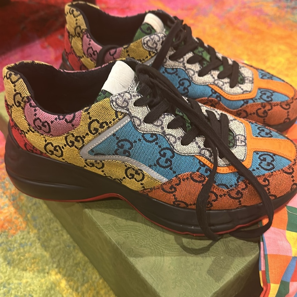 Gucci multi colored sneakers - Picture 2 of 2